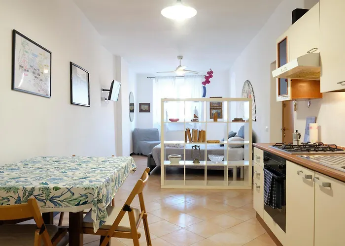Apartman Cavour La Citta Vecchia *