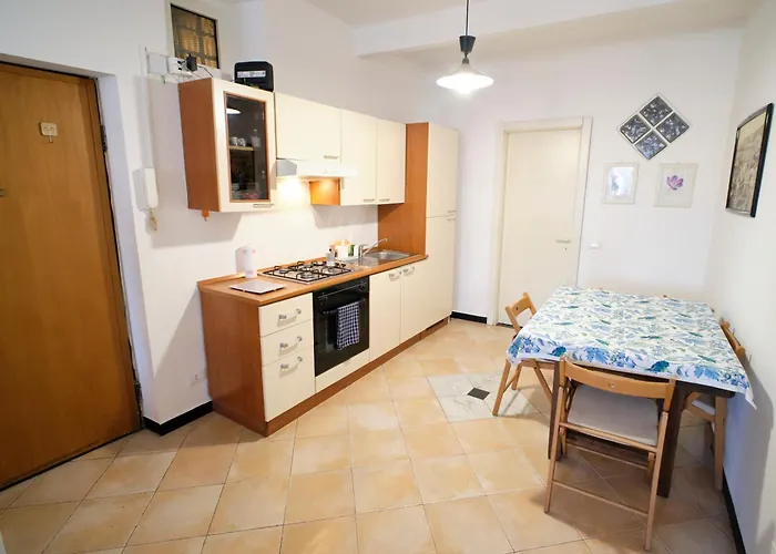 Cavour La Citta Vecchia *