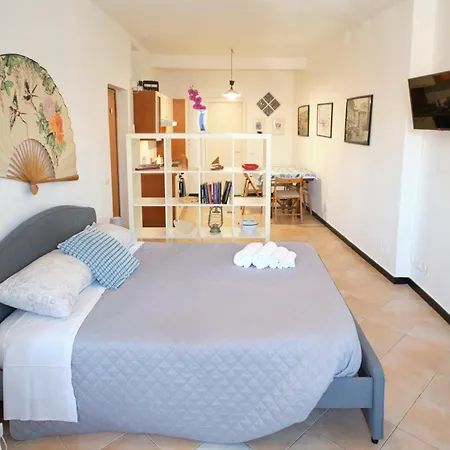 Cavour La Citta Vecchia Apartment