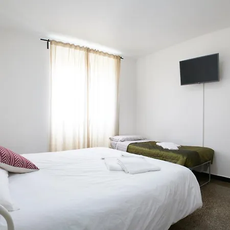 Apartment Cavour La Citta Vecchia Genoa