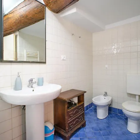 Cavour La Citta Vecchia Apartament *