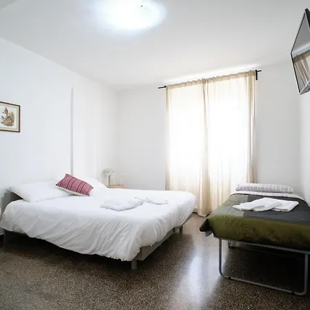 Cavour La Citta Vecchia Apartament Genua