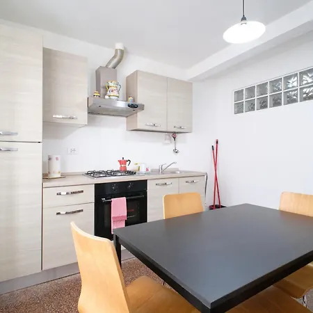 Apartment Cavour La Citta Vecchia